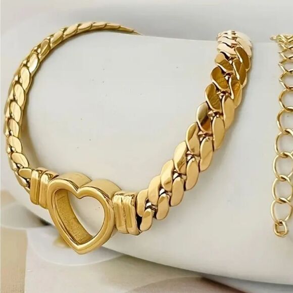 FREE - Bracelet heart gold tone - Picture 2 of 6